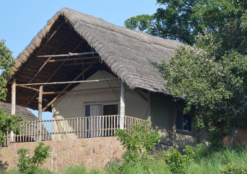 Zaina Lodge Wa 外观 照片
